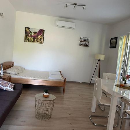 דירות ביילה Apartman Iskra מראה חיצוני תמונה