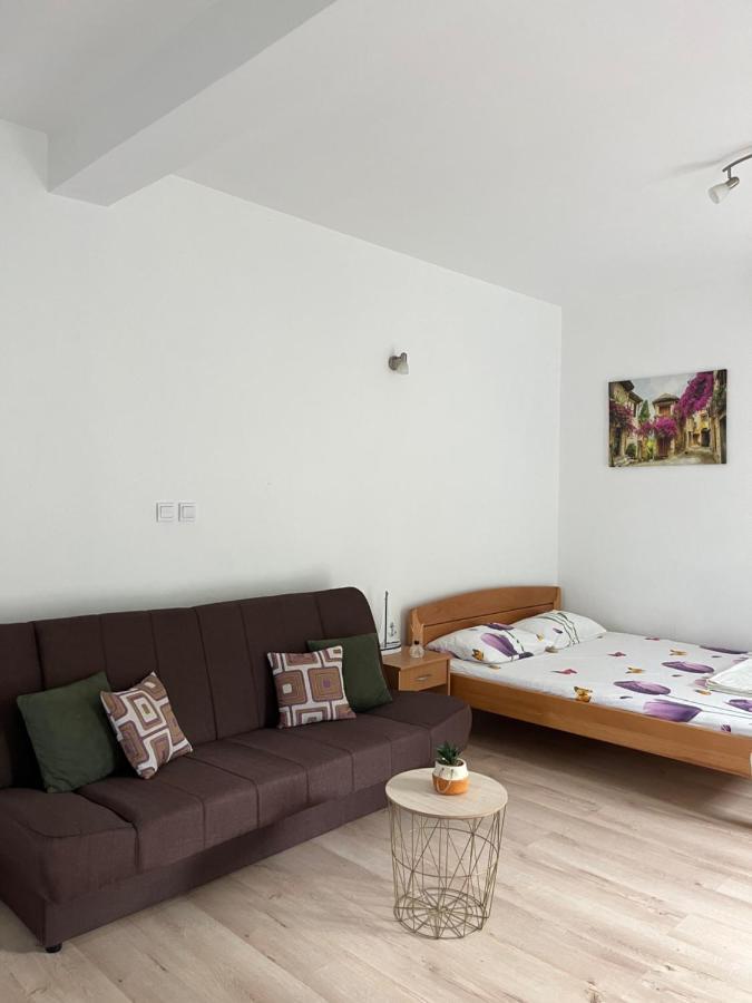 דירות ביילה Apartman Iskra מראה חיצוני תמונה