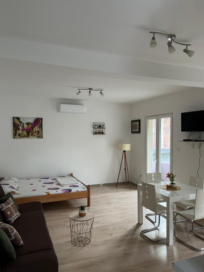 דירות ביילה Apartman Iskra מראה חיצוני תמונה
