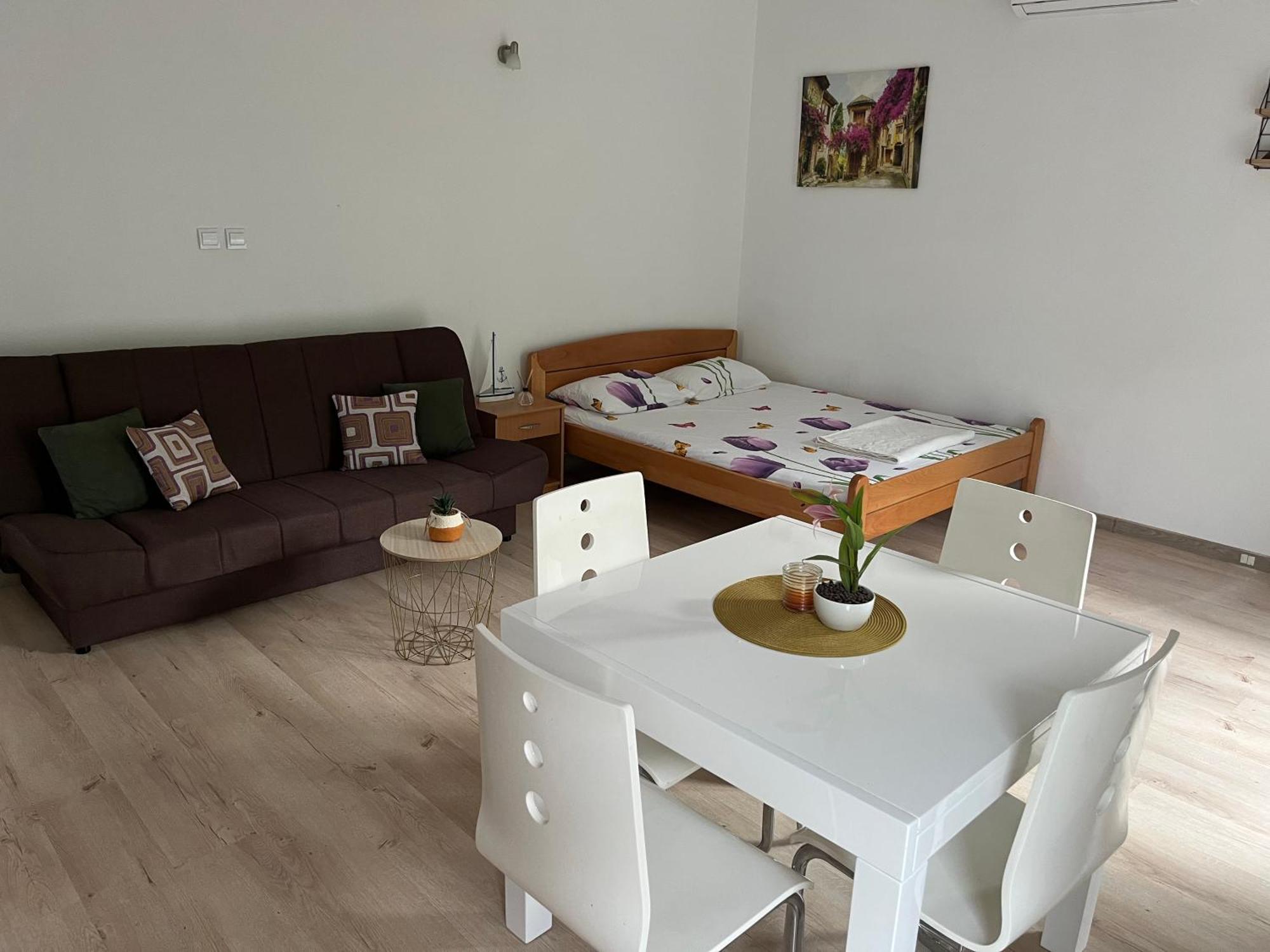דירות ביילה Apartman Iskra מראה חיצוני תמונה