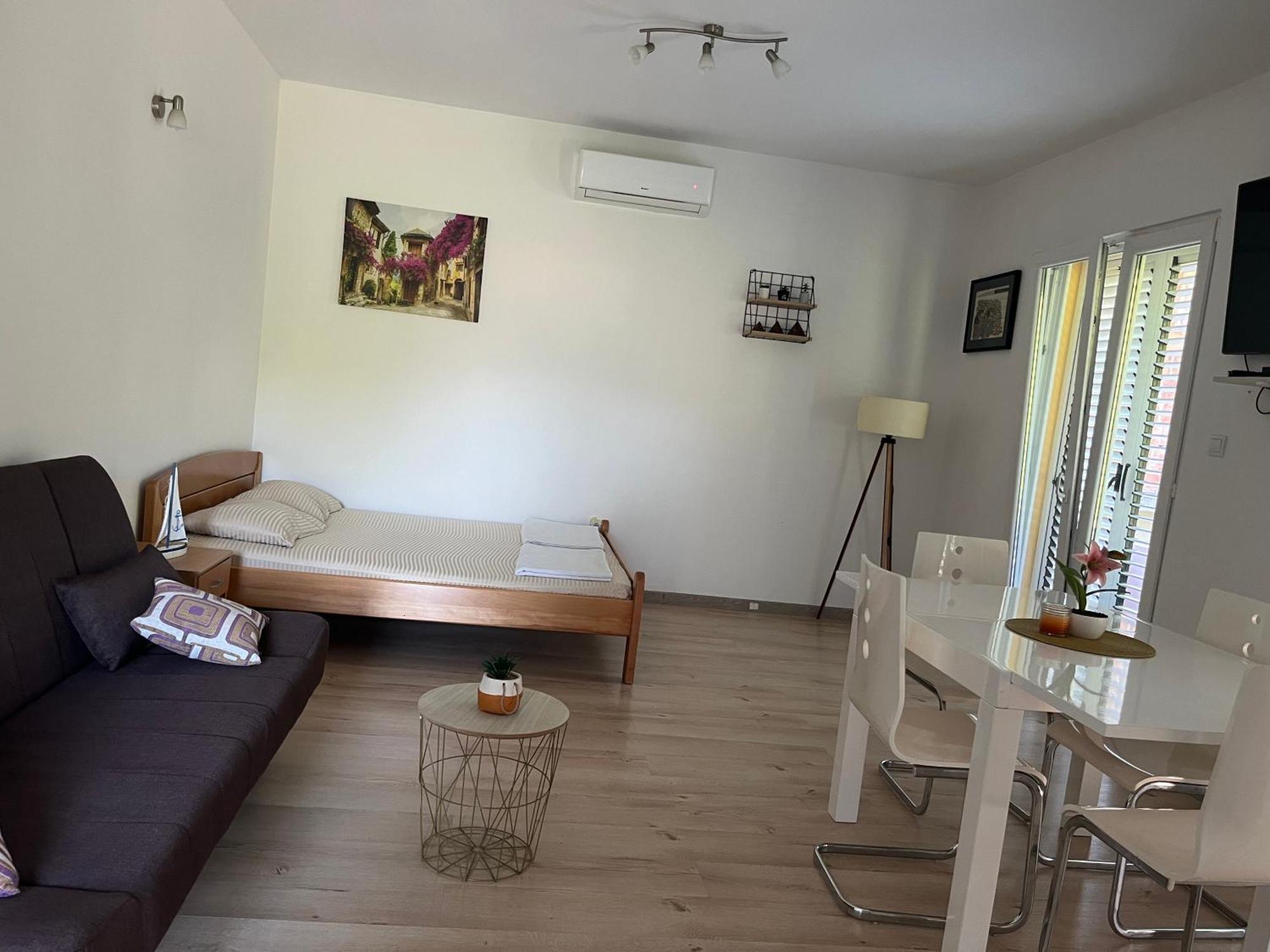 דירות ביילה Apartman Iskra מראה חיצוני תמונה